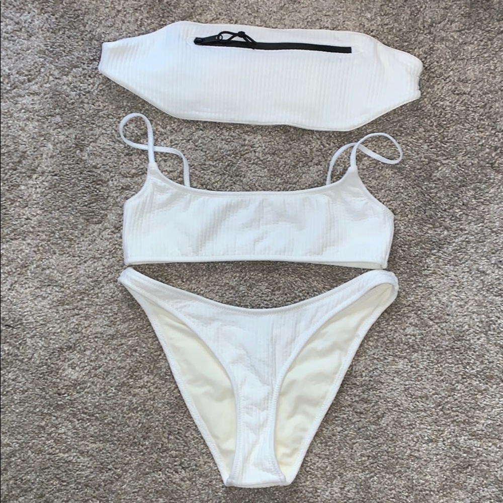 NWOT triangl suit